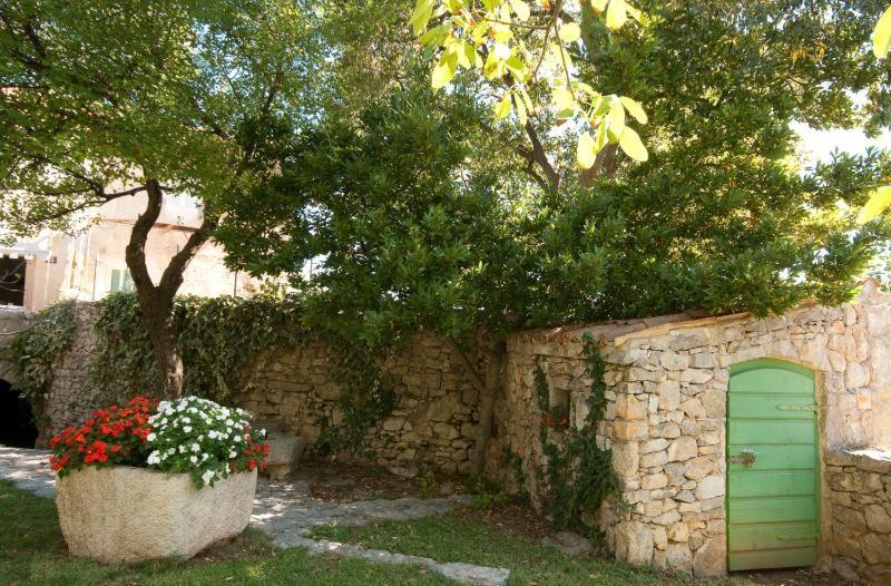 Maja Stone House Villa Kornić Exterior foto
